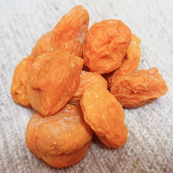 Orange ladakhi Apricots - SaGa Dry Fruits And Spices