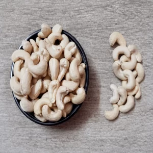 Konkani Cashew | Konkani Kaju | W180 - SaGa Dry Fruits And Spices